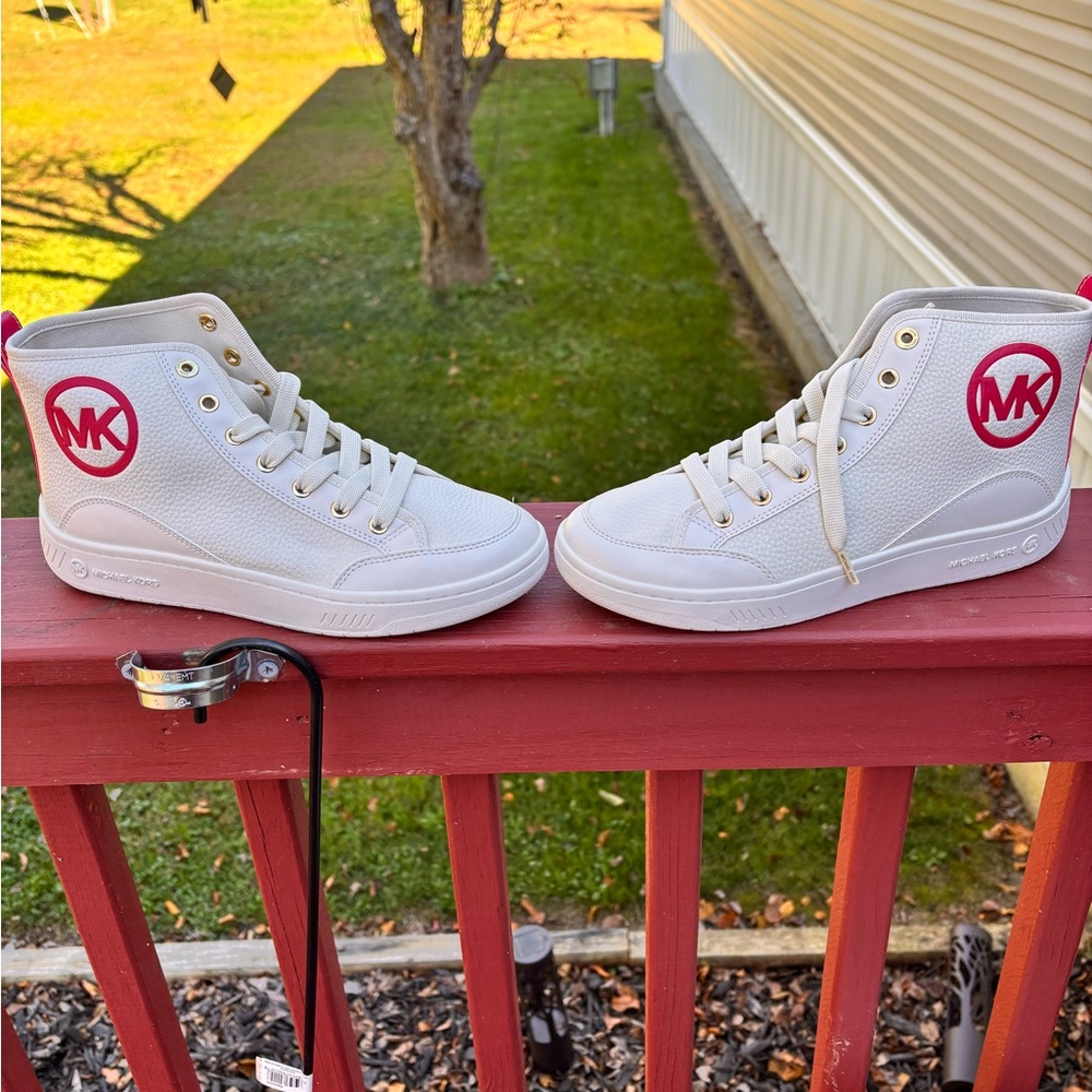 Brand new Michael kors sneakers size 9.  Beautiful